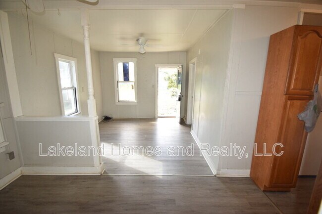 Foto del edificio - 4056 Orange Ave SE