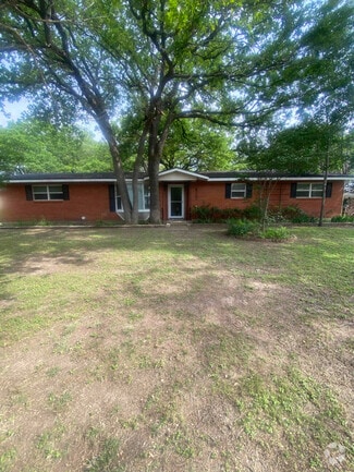 Building Photo - 4207 Timbercrest Ln