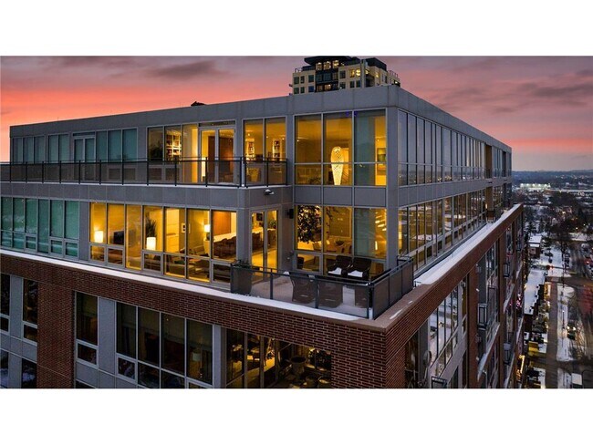 Foto del edificio - 222 2nd St SE