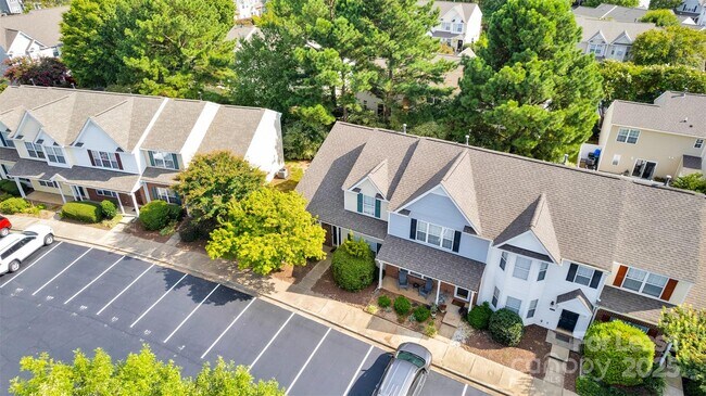 Building Photo - 315 Deep Water Ln