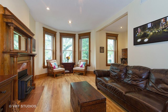 Foto principal - 1016 W Oakdale Ave