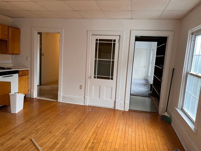 Building Photo - 20 Community Way