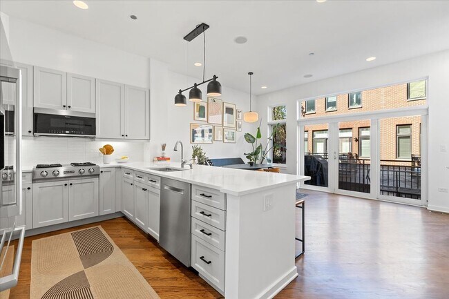 Foto del edificio - 2860 N Paulina St