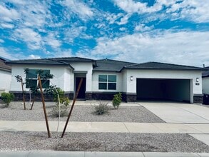 Building Photo - 15402 W Cottontail Ln