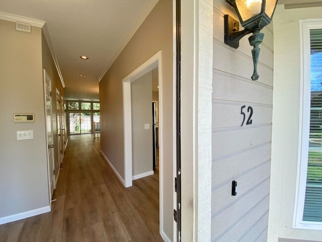 Building Photo - Updated 2 Bed 2 Story Napa Valley Club Con...