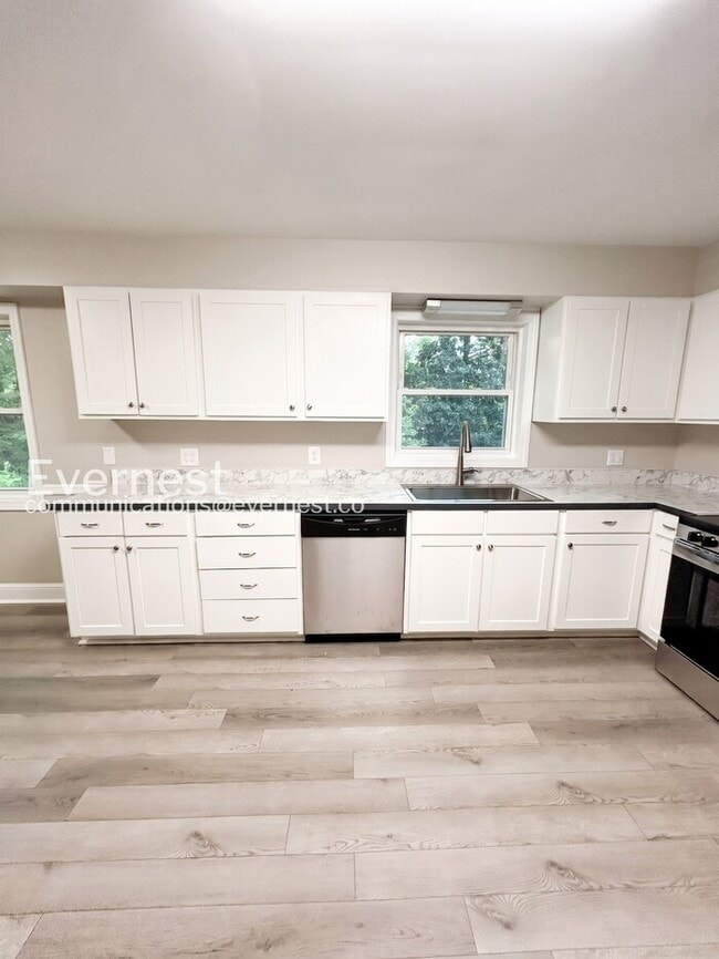 Foto del edificio - 112 Tabor St