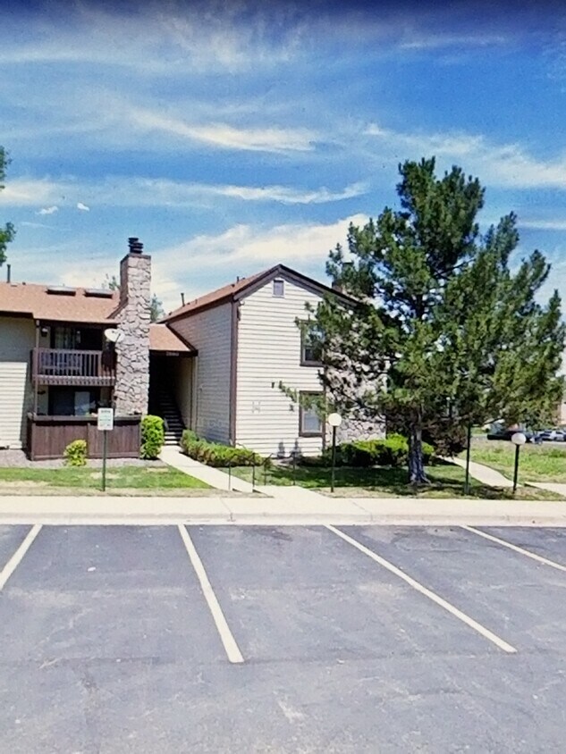 Front of building - 7880 W 87th Dr