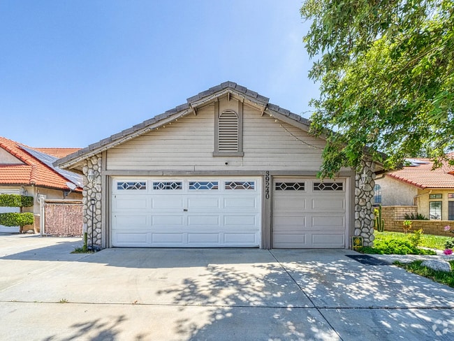 Building Photo - 39240 Gunsmoke Ct
