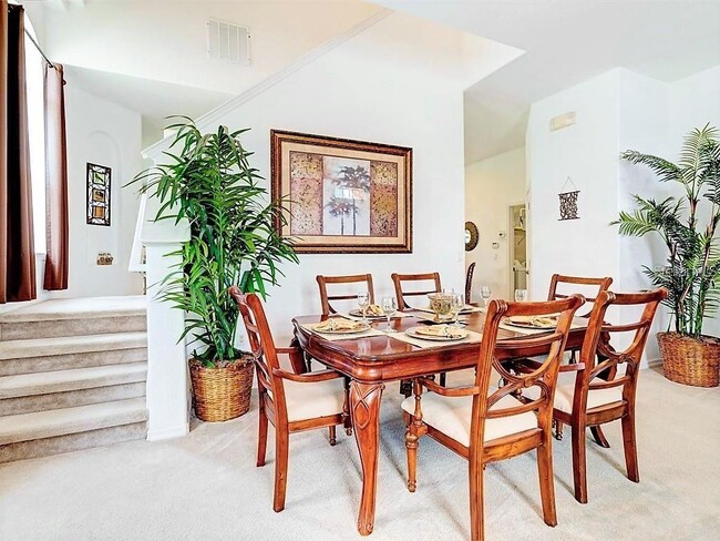 Building Photo - 153 Vizcay Way