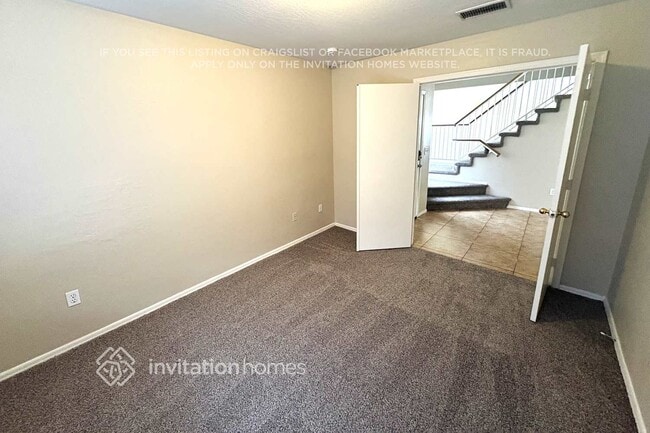 Building Photo - 10307 W Denton Ln