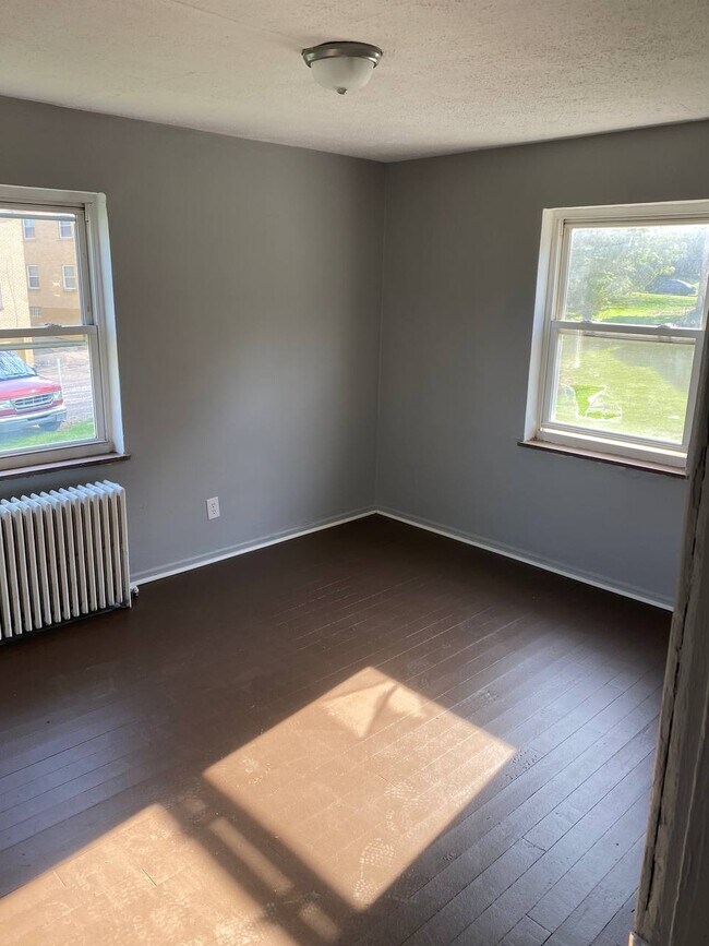 Foto del edificio - 54 Gorman Ln