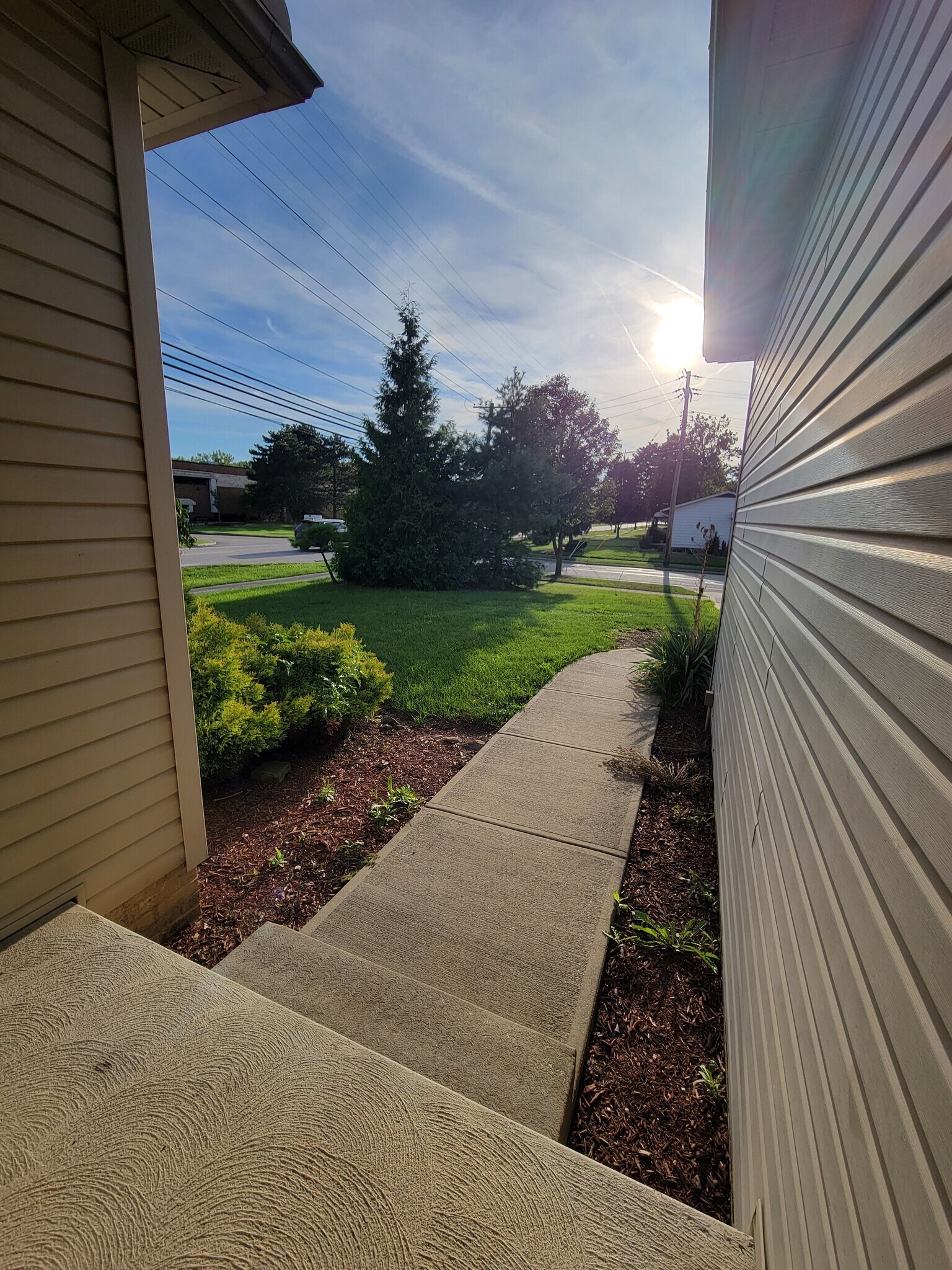 6585 Grosse Dr Brook Park, OH 44142 – photo 2