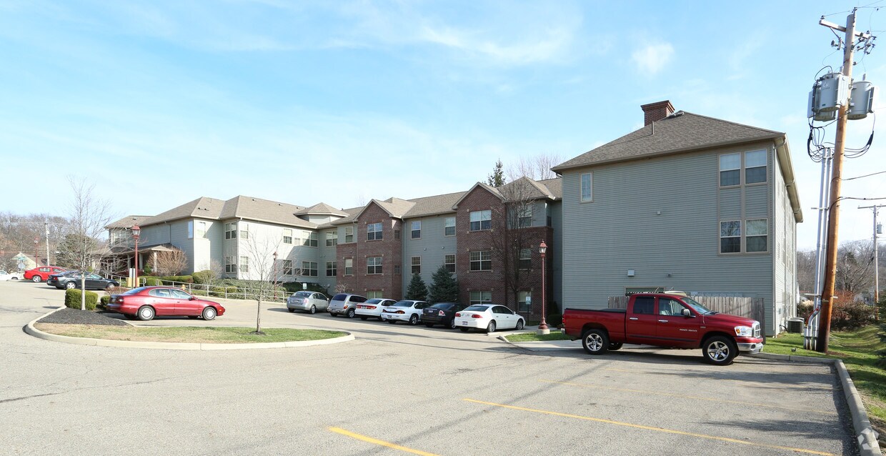 Building Photo - Pershing House