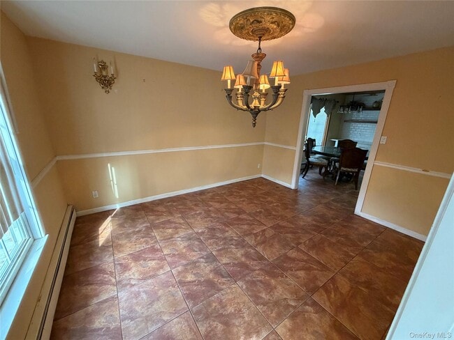 Building Photo - 30 Dumond Pl