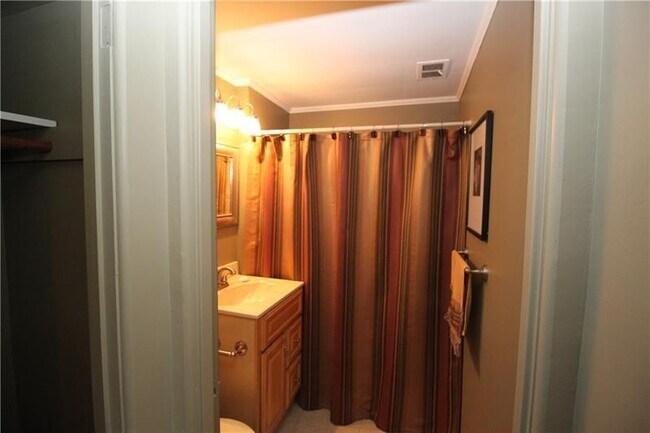 Foto del edificio - 3753 Evergreen Dr