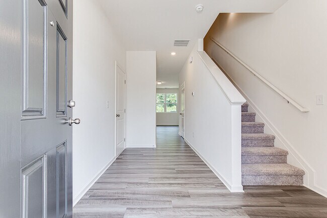 Building Photo - 364 Station Way