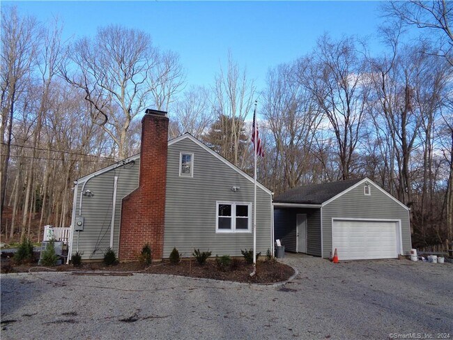 Building Photo - 401 Woodbine Rd