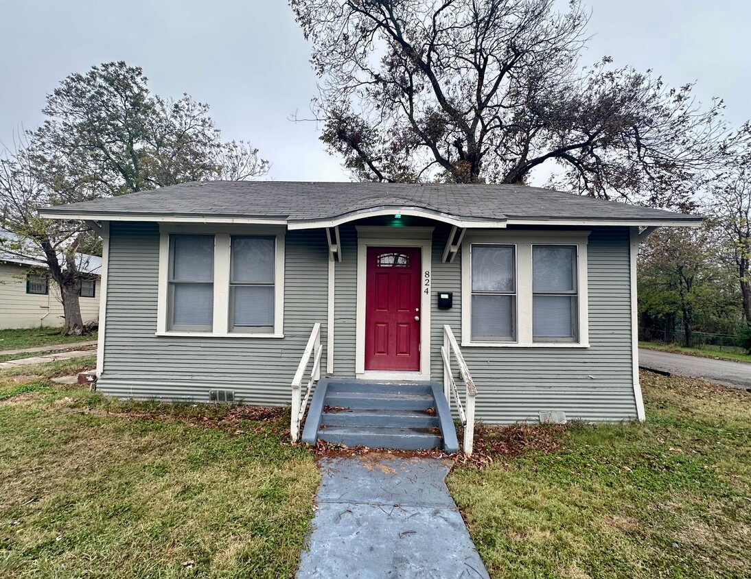 Foto principal - Cozy 3 bedroom 2 bath in Temple Tx.