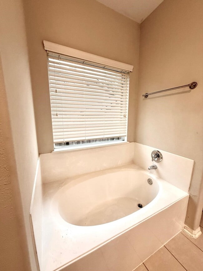 Foto del edificio - 107 W Spindle Tree Cir