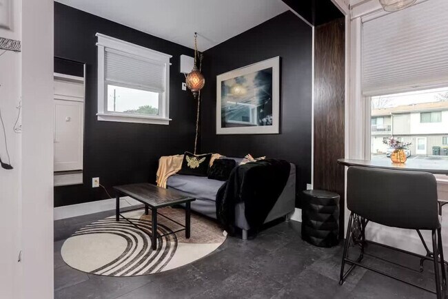 Foto del edificio - 205 Third Street Southeast-SI ID1502045P