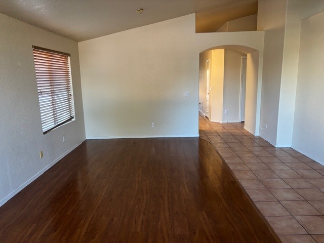 Foto del edificio - 143 W Smoke Tree Rd