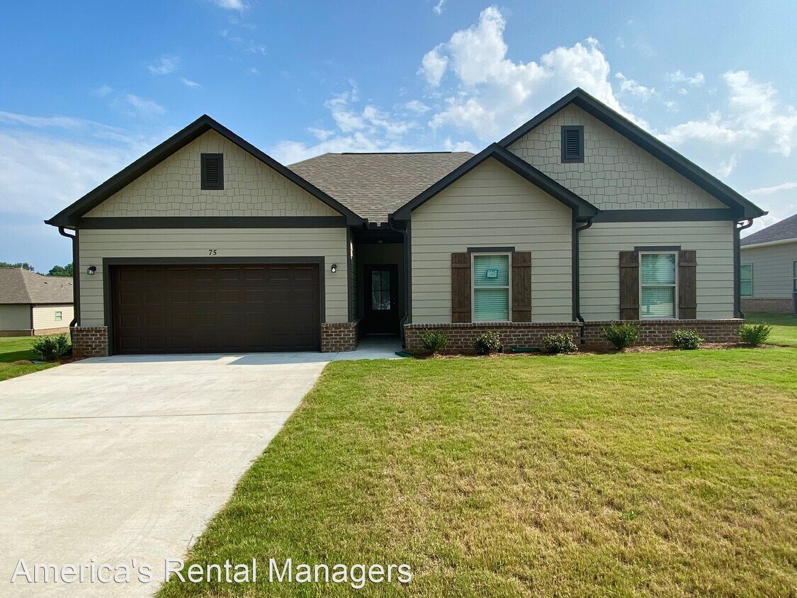 Primary Photo - 4 br, 2 bath House - 75 Ballington Way