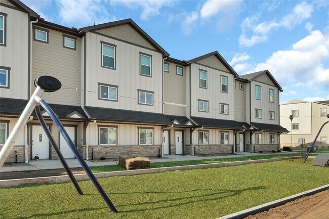 Building Photo - 12603 Telge Rd