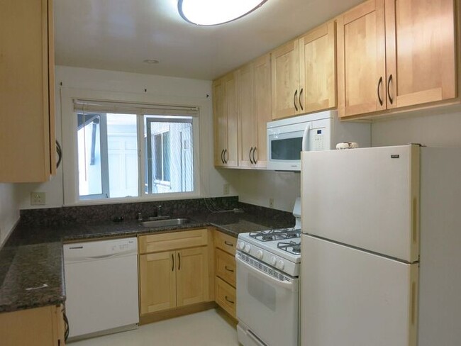 Building Photo - 1 bedroom close to Downtown Palo Alto!