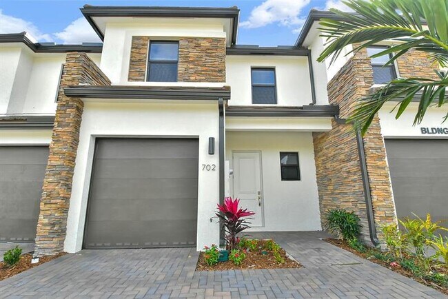Foto del edificio - 702 Stellar Ct