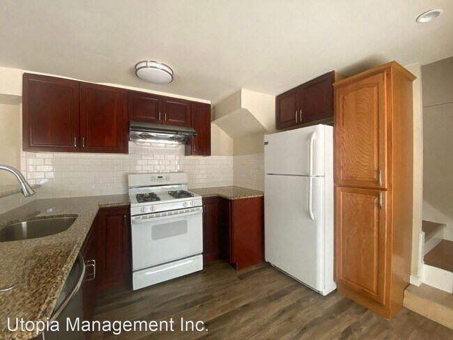 Building Photo - 2 br, 2 bath House - 326 4th St