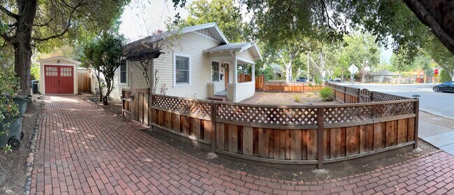 Building Photo - 671 Kingsley Ave