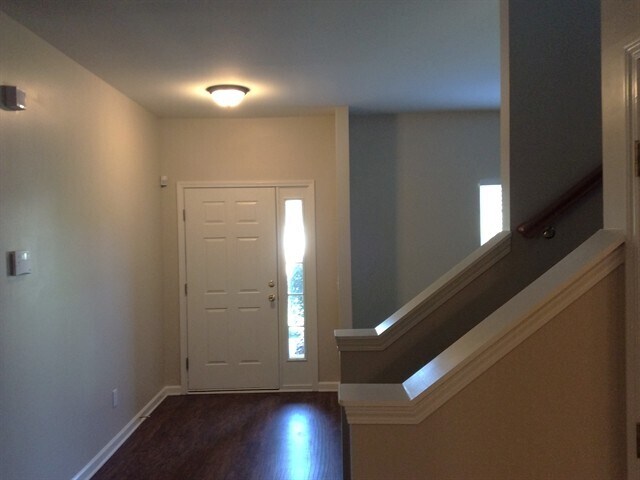Foto del edificio - 6240 Red Clover Ln