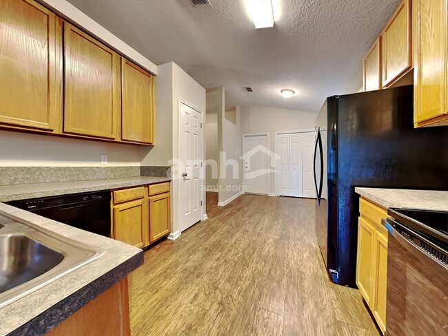 Foto del edificio - 2862 Pebblewood Ln