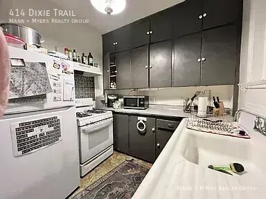 Foto del edificio - 414 Dixie Trail