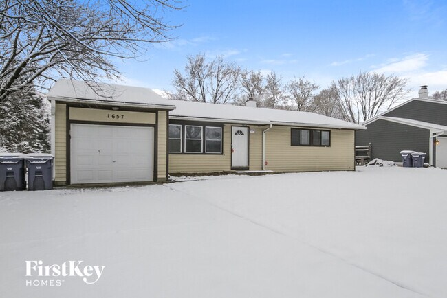 Building Photo - 1657 S Tyler Rd