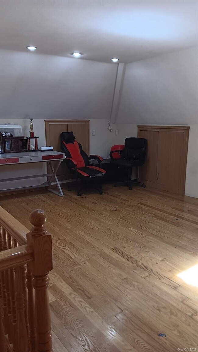 Foto del edificio - 175-07 73rd Ave