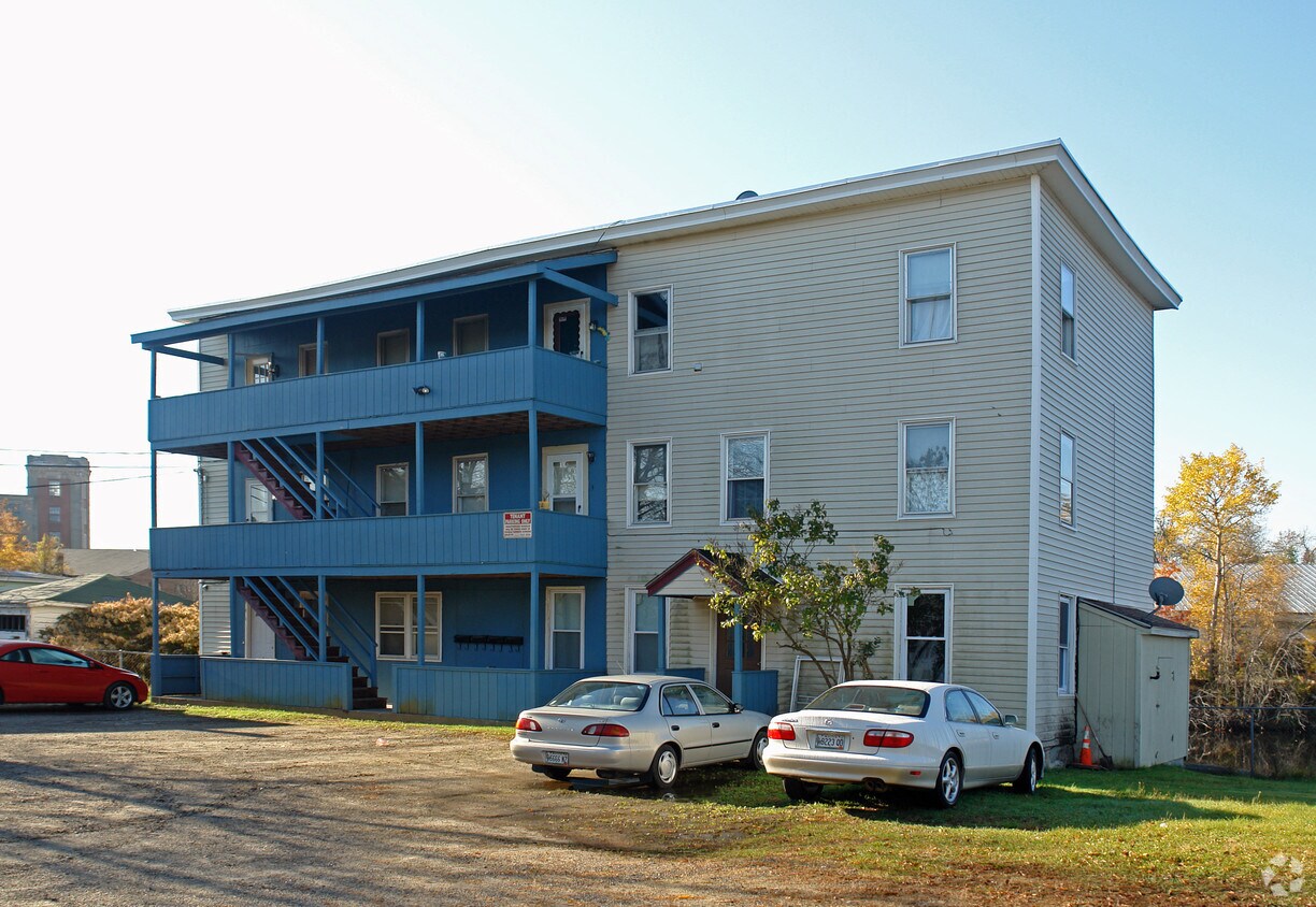 Primary Photo - 23 Pine St