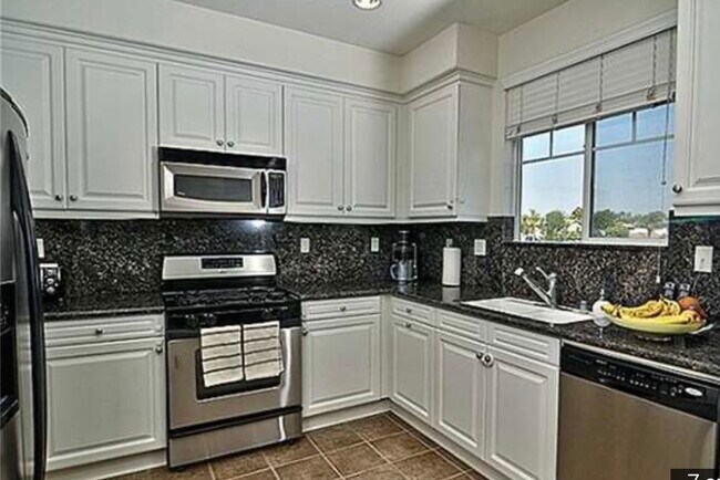 Building Photo - 116 Liberty St