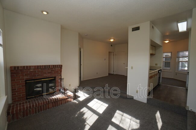 Building Photo - 4760 S Wadsworth Blvd