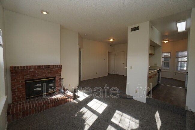 Foto del edificio - 4760 S Wadsworth Blvd