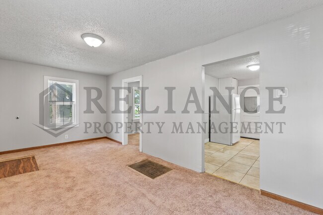 Building Photo - 217 S Kansas St