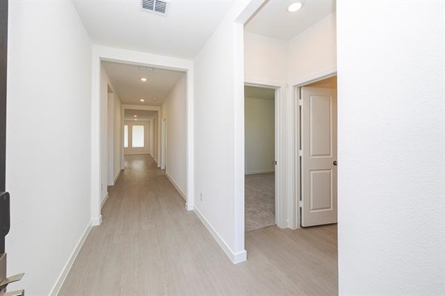 Building Photo - 612 Mare Dr