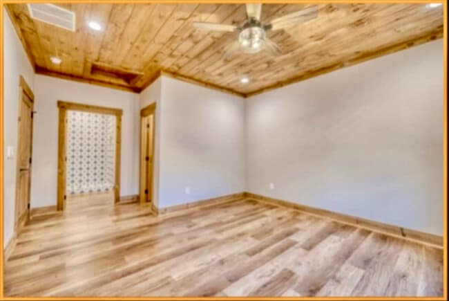 Foto del edificio - 200 E Ridge Ln