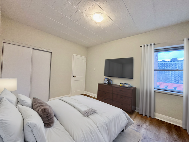 1 bedroom - Bedroom - Aubrey Jones Apartments