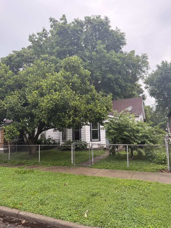 Primary Photo - 1532 Woodley Ave