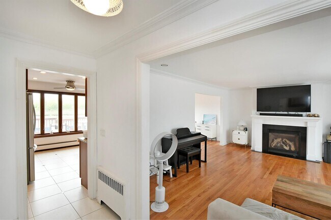 Foto del edificio - 3544 Woodward St