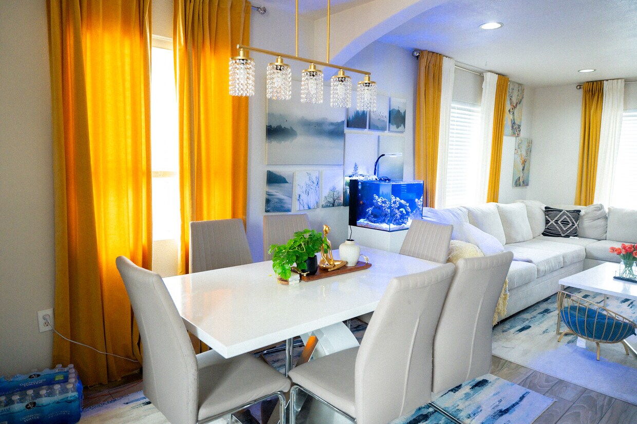 Foto del edificio - 1735 W Indianola Ave