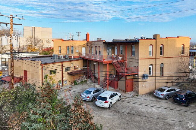 Foto del edificio - Brick and Beam Flats