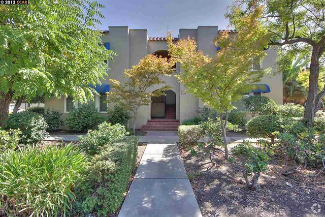 Building Photo - 2306 Pacheco St