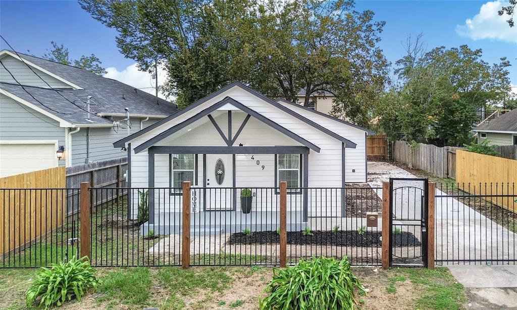 Primary Photo - 4409 McKinley St